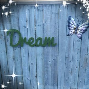 Meet your Posher, Robin